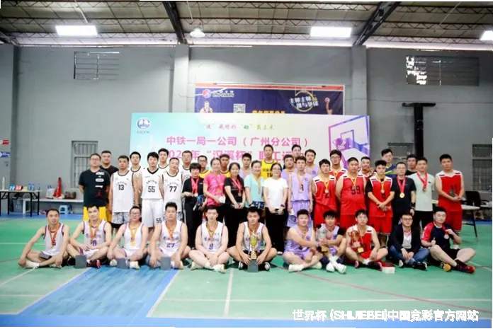 团队：专业与情怀并重